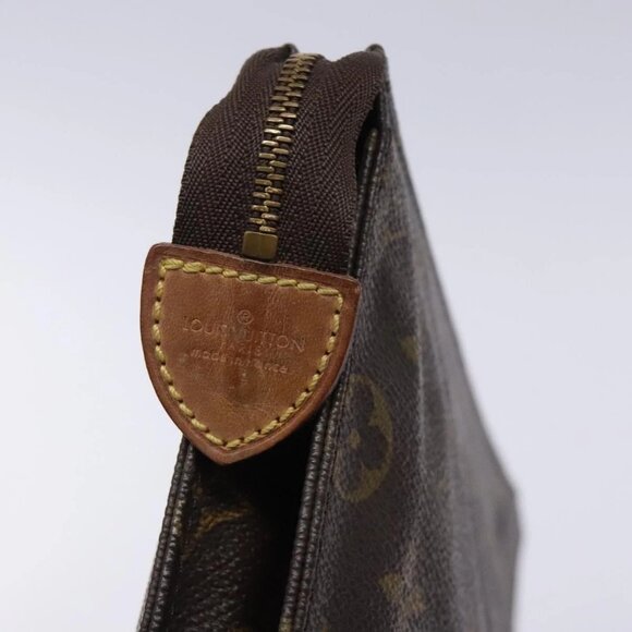 LOUIS VUITTON Monogram Poche Toilette 26 Pouch M47542 LV Auth 132279 - Picture 13 of 16